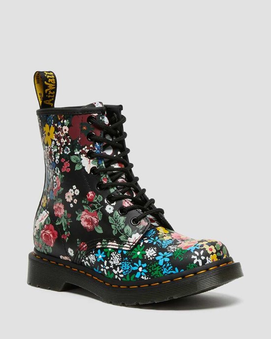 White Floral Mash Up Backhand Women's Dr Martens 1460 Pascal Floral Mash Up Leather Ankle Boots | 245803-GBH