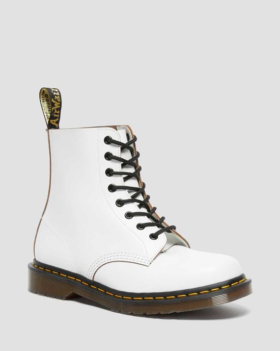 White Quilon Men's Dr Martens 1460 Vintage Made in England Ankle Boots | 027389-BUG