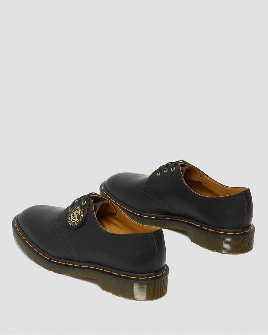 Black Classic Oiled Shoulder Women's Dr Martens 1461 Made in England Classic Oil Leather Oxford Shoes | 345168-VOI