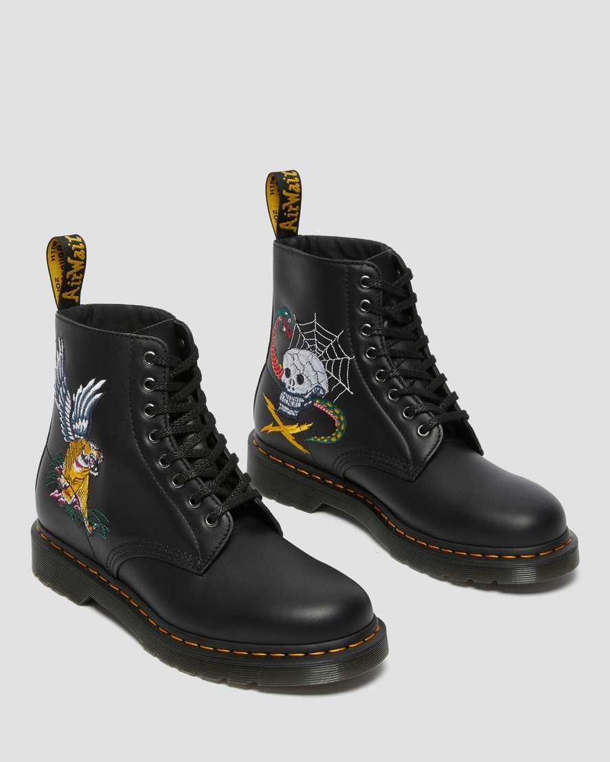 Black Nappa Men's Dr Martens 1460 Souvenir Embroidered Leather Lace Up Boots | 193850-NYS