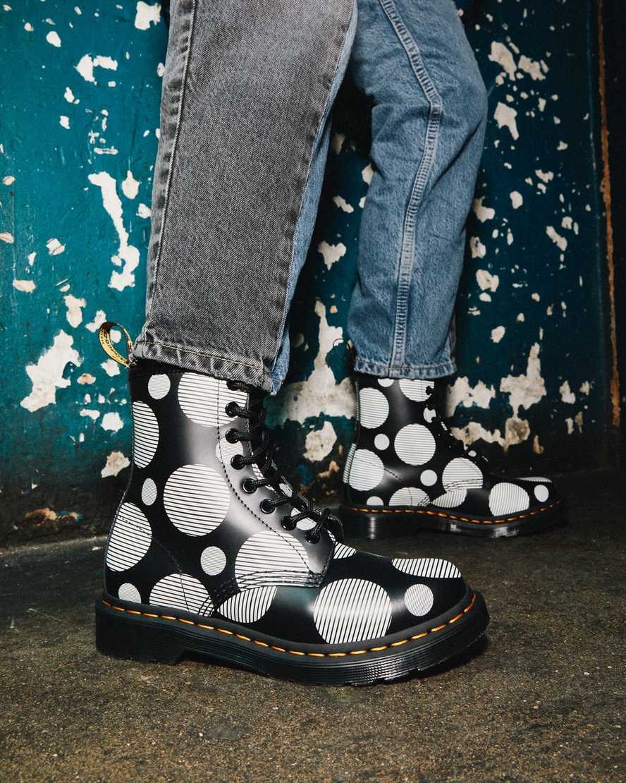 Black Polka Dot Smooth Women's Dr Martens 1460 Polka Dot Smooth Leather Lace Up Boots | 054137-CQP