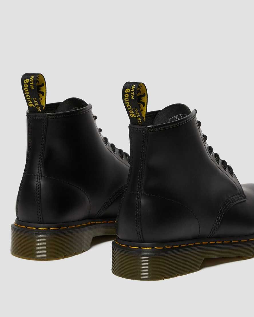 Black Smooth Leather Men's Dr Martens 101 Yellow Stitch Smooth Leather Ankle Boots | 439852-TUJ