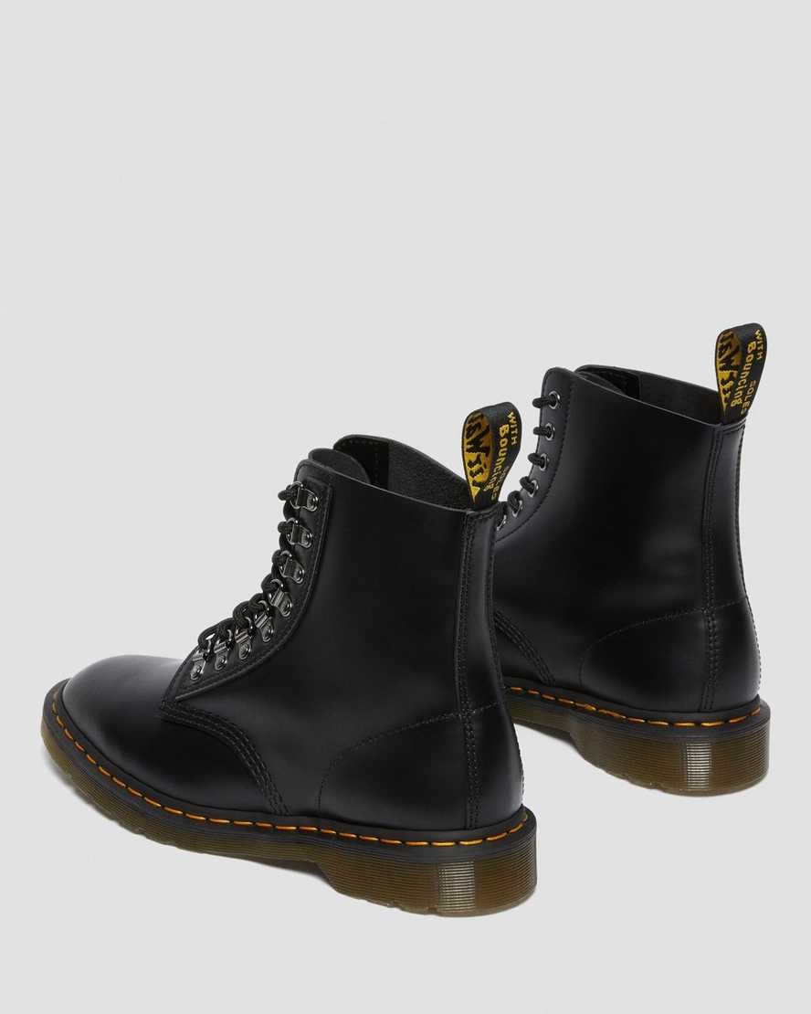 Black Smooth Leather Men's Dr Martens 1460 Pascal Verso Smooth Leather Ankle Boots | 960178-IWX