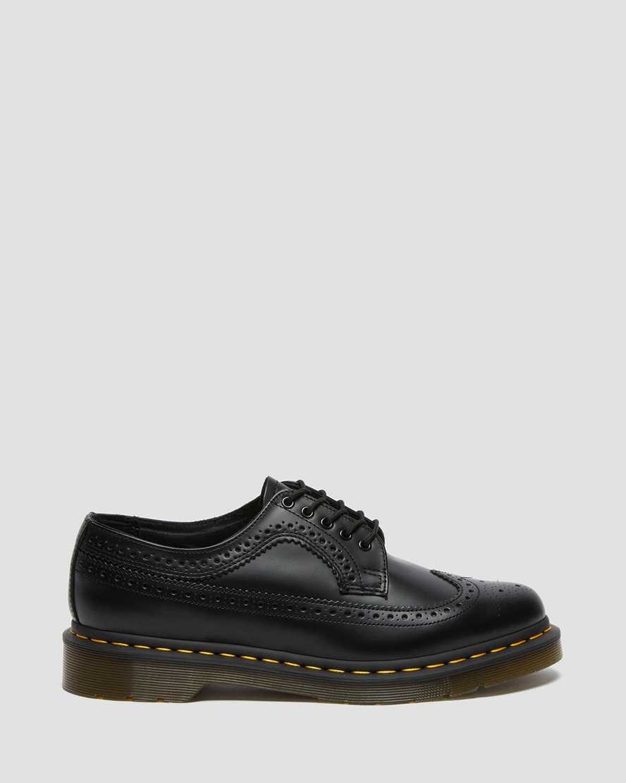 Black Smooth Leather Men's Dr Martens 3989 Yellow Stitch Smooth Leather Oxford Shoes | 827963-WBL