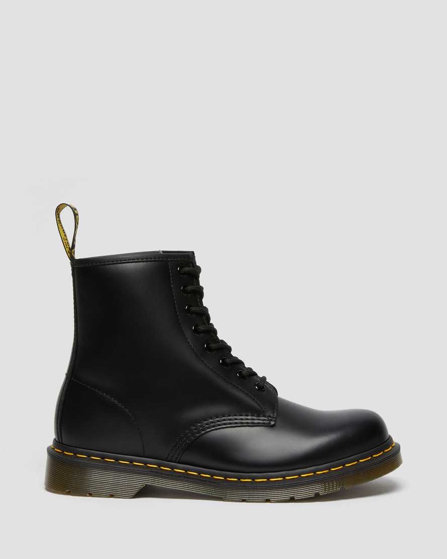 Black Smooth Leather Women's Dr Martens 1460 Smooth Leather Lace Up Boots | 498013-GHM