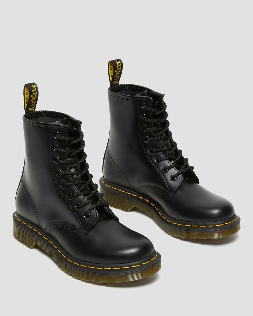 Black Smooth Leather Women's Dr Martens 1460 Smooth Leather Ankle Boots | 561784-ENV