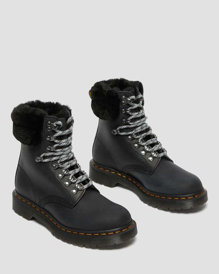 Black Streeter Women's Dr Martens 1460 Serena Collar Faux Fur Lined Ankle Boots | 562018-QBJ