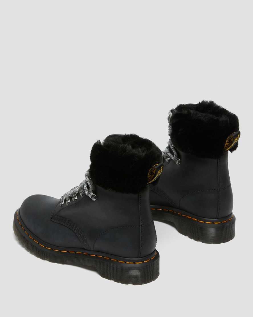 Black Streeter Women's Dr Martens 1460 Serena Collar Faux Fur Lined Ankle Boots | 562018-QBJ