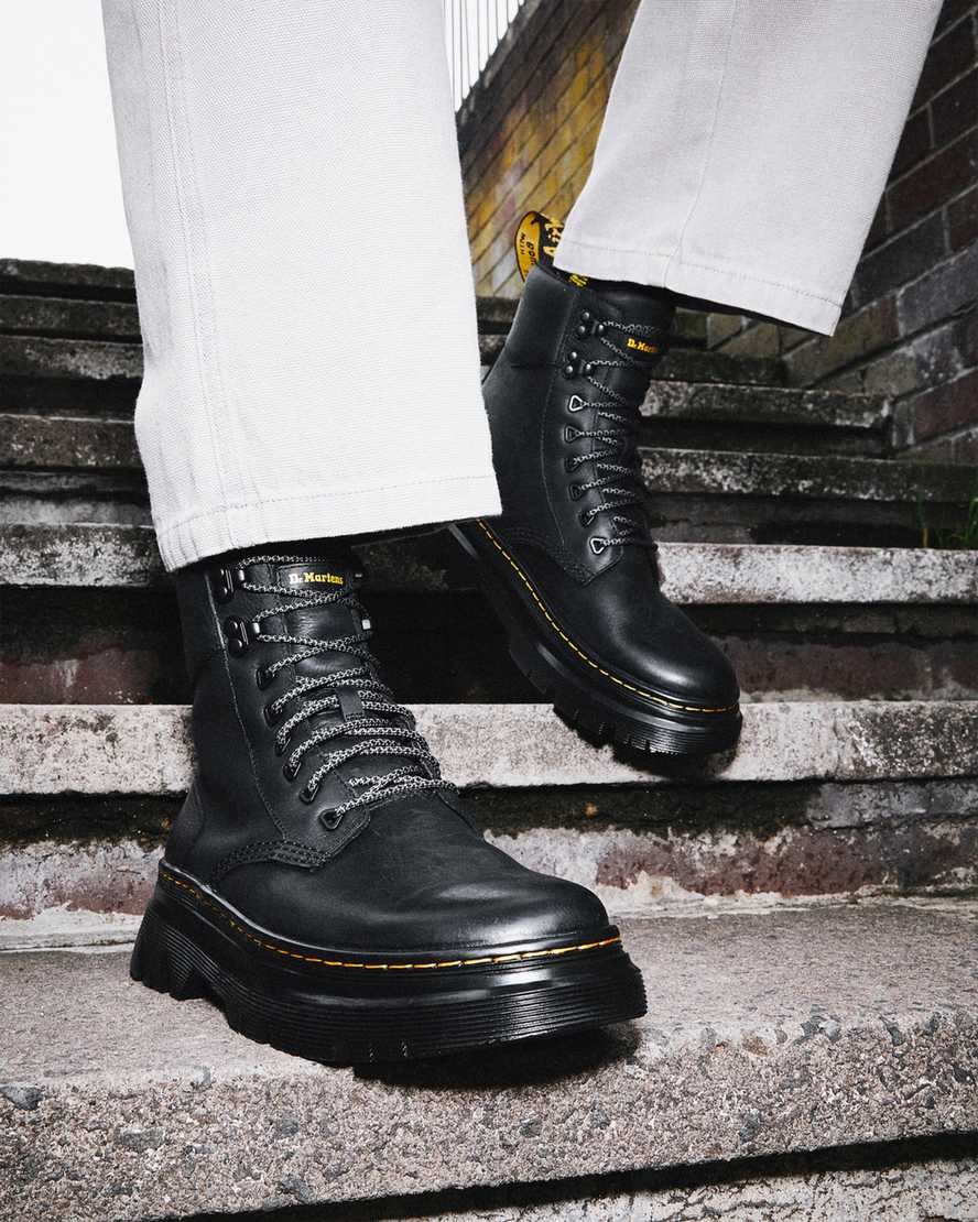 Black Wyoming Men's Dr Martens Tarik Wyoming Leather Lace Up Boots | 826791-ROX