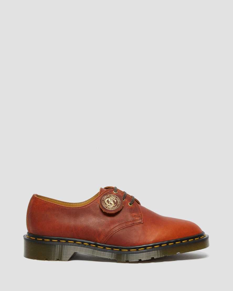 Brown Classic Oiled Shoulder Women's Dr Martens 1461 Made in England Classic Oil Leather Oxford Shoes | 854729-FLP