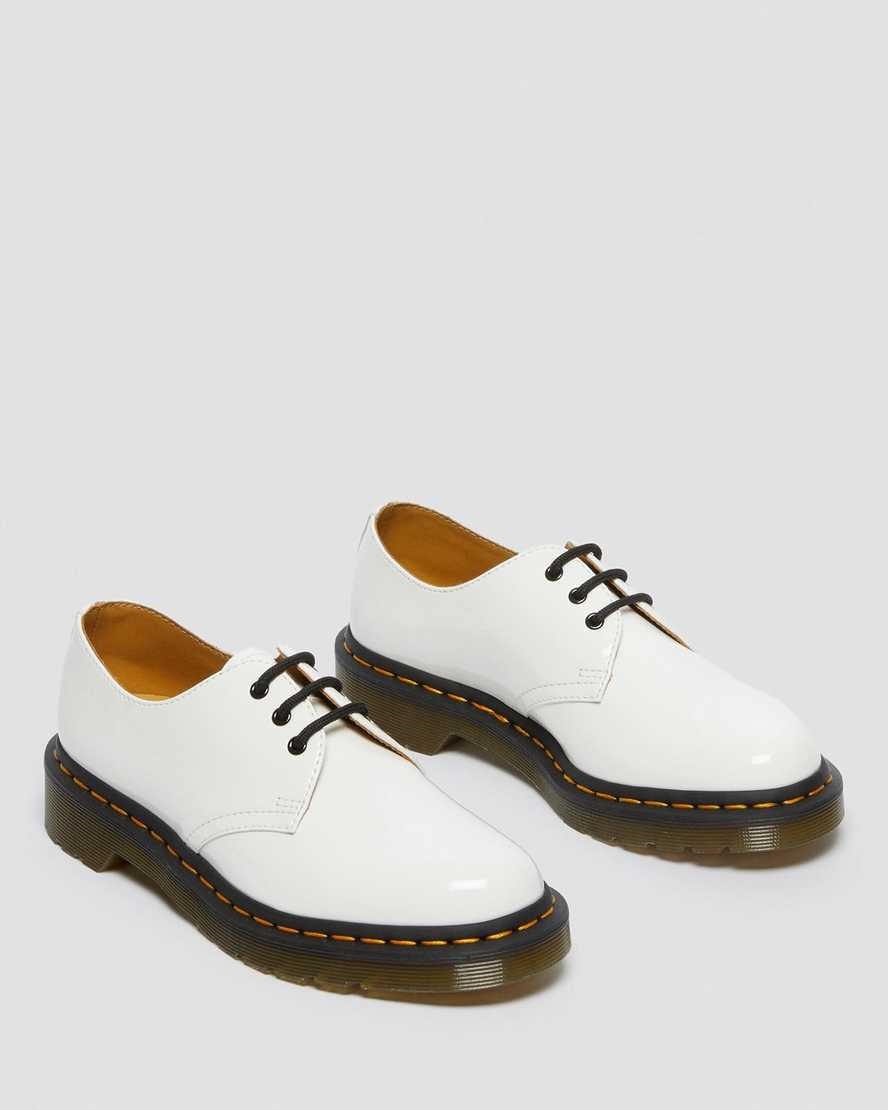 White Patent Lamper Women's Dr Martens 1461 Patent Leather Patent Shoes | 093165-OMF