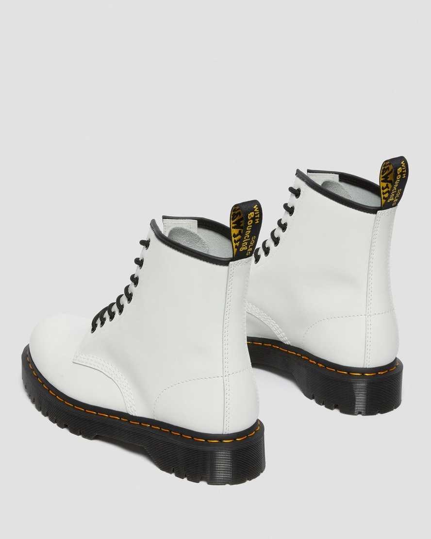 White Smooth Leather Men's Dr Martens 1460 Bex Smooth Leather Ankle Boots | 285703-HEI