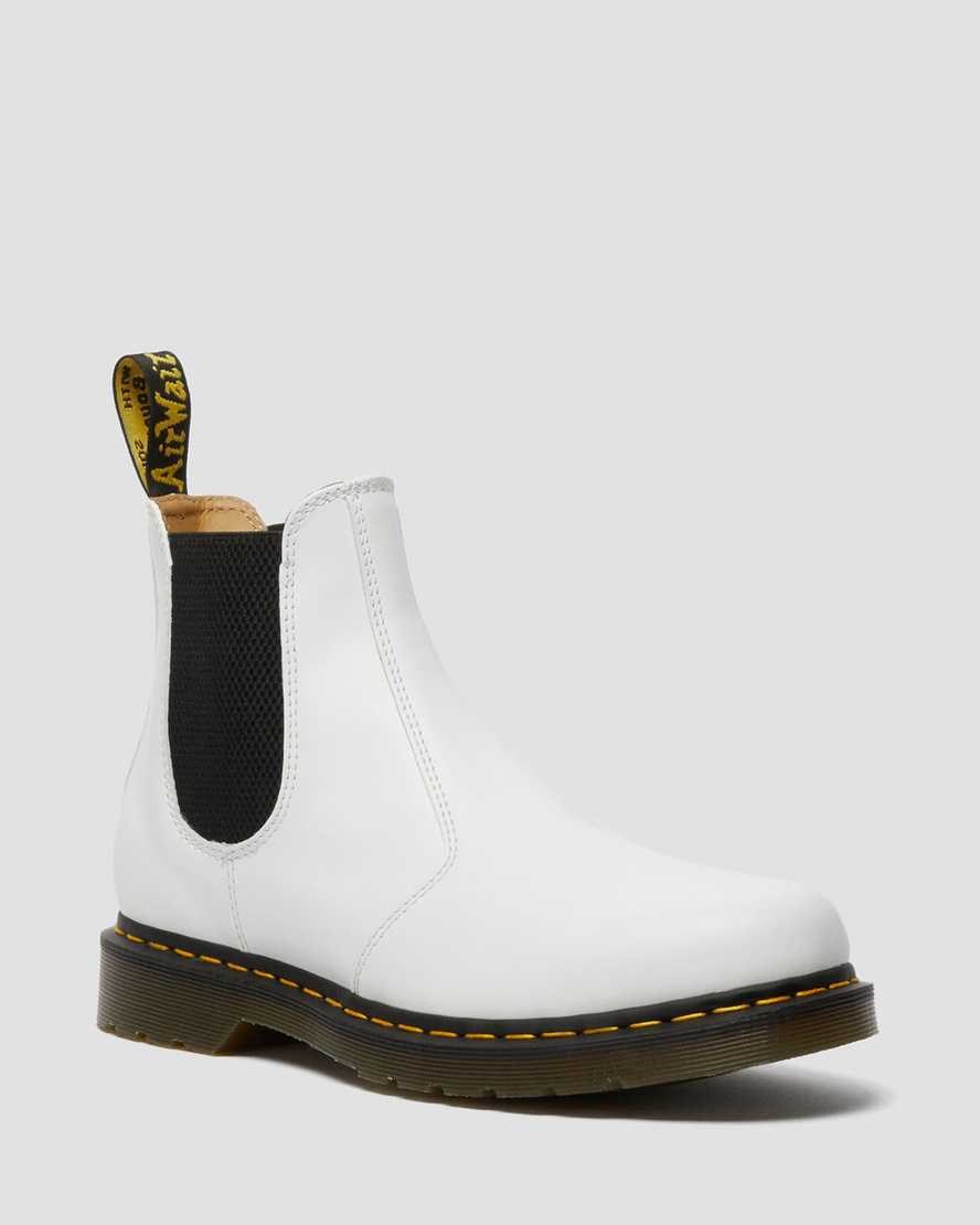 White Smooth Leather Men's Dr Martens 2976 Yellow Stitch Smooth Leather Ankle Boots | 169054-PJA