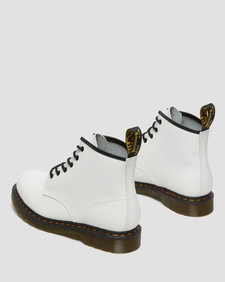 White Smooth Leather Women's Dr Martens 101 Yellow Stitch Smooth Leather Ankle Boots | 759026-LGW