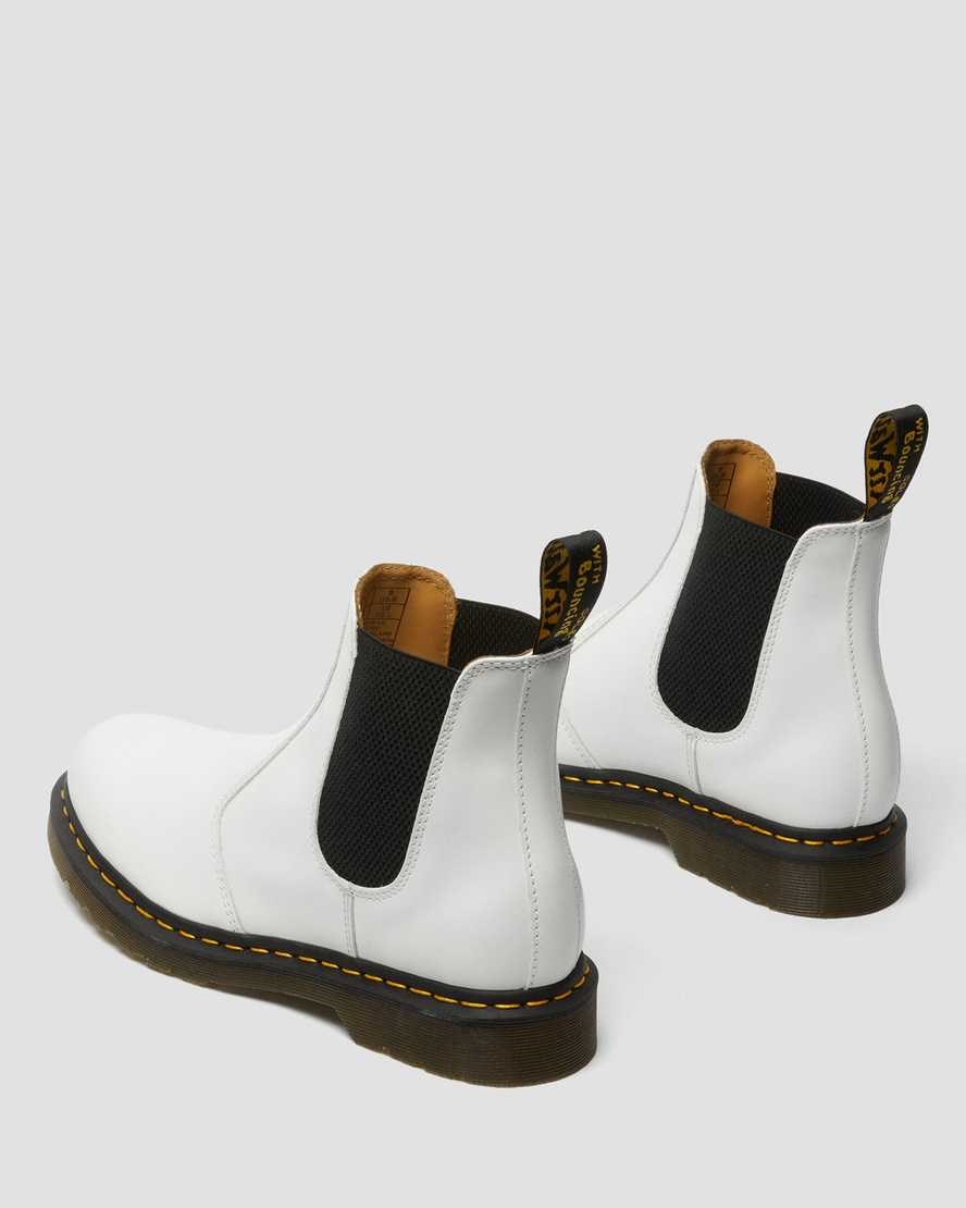 White Smooth Leather Women's Dr Martens 2976 Yellow Stitch Smooth Leather Ankle Boots | 896312-BHC