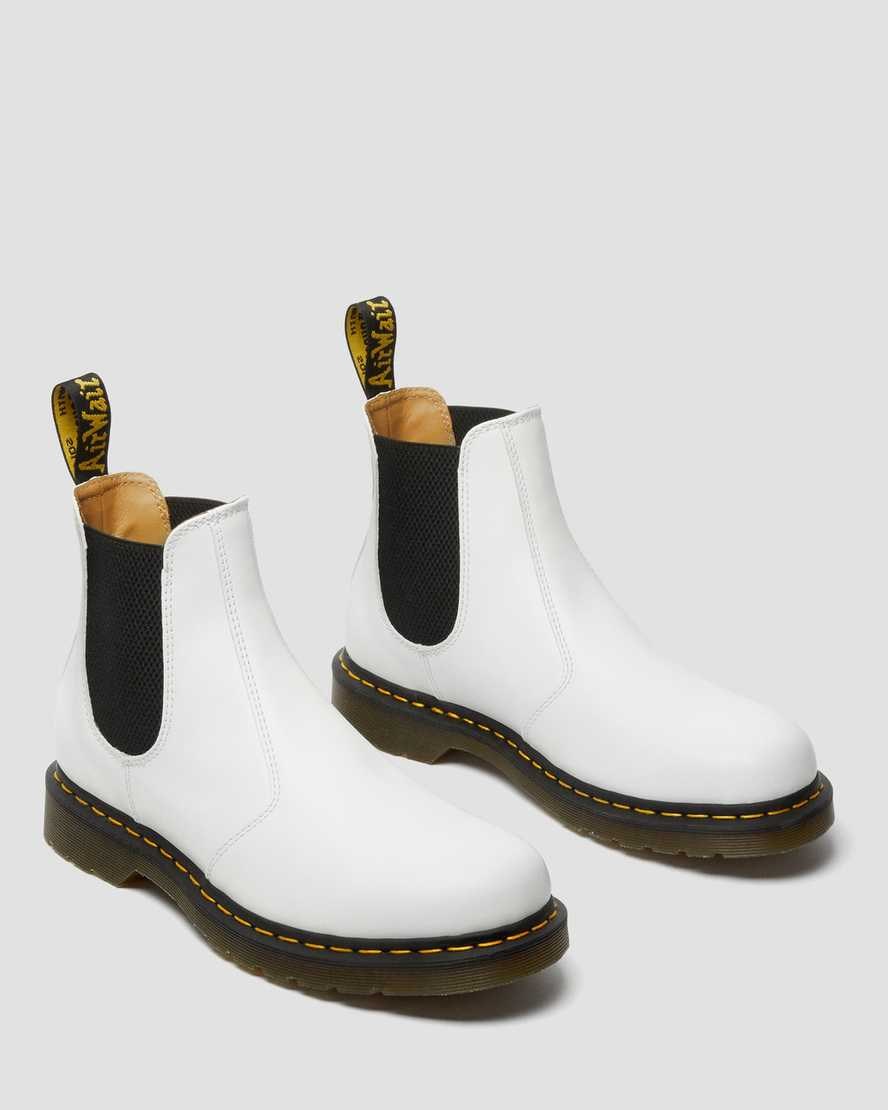 White Smooth Leather Women's Dr Martens 2976 Yellow Stitch Smooth Leather Ankle Boots | 896312-BHC